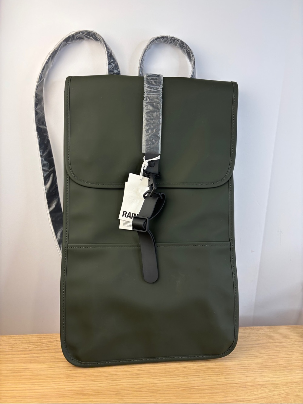 Rains Backpack Waterproof Matte Green Large Backpack NWT